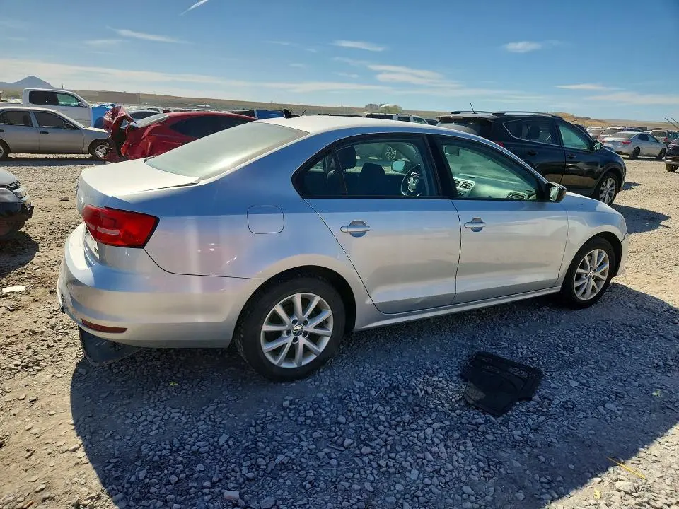 2015 VOLKSWAGEN JETTA SE  
