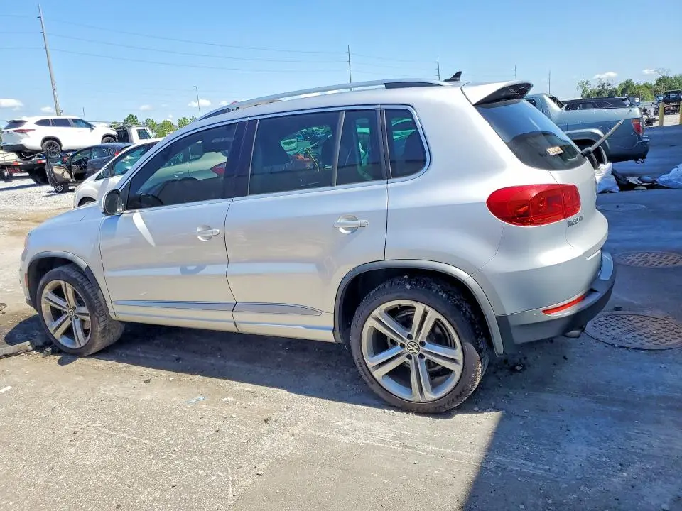 2014 VOLKSWAGEN TIGUAN S  