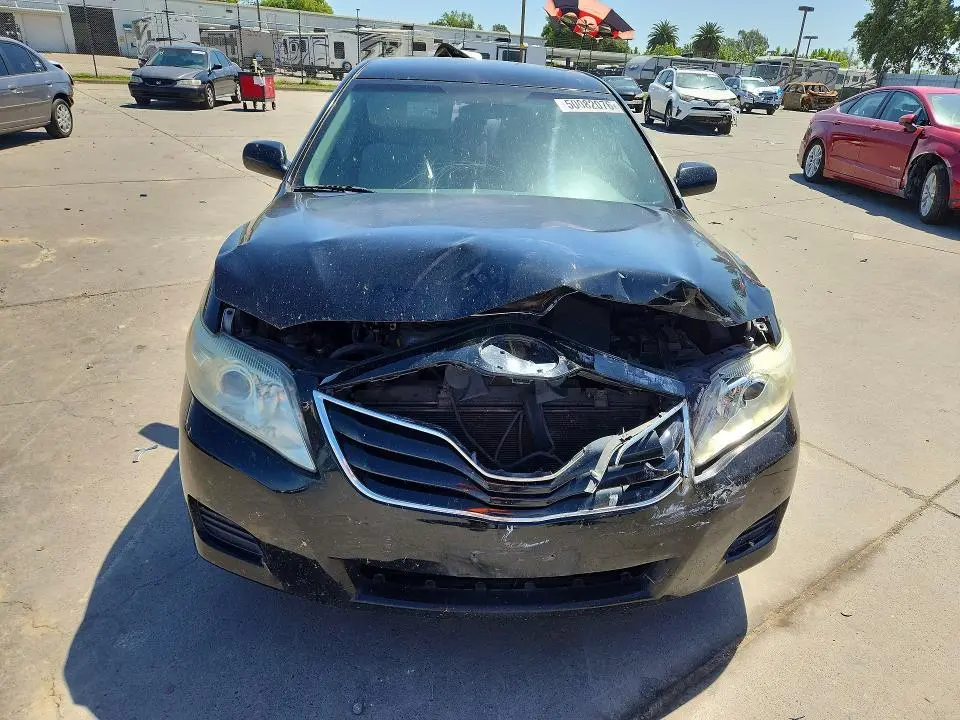 2010 TOYOTA CAMRY LE  
