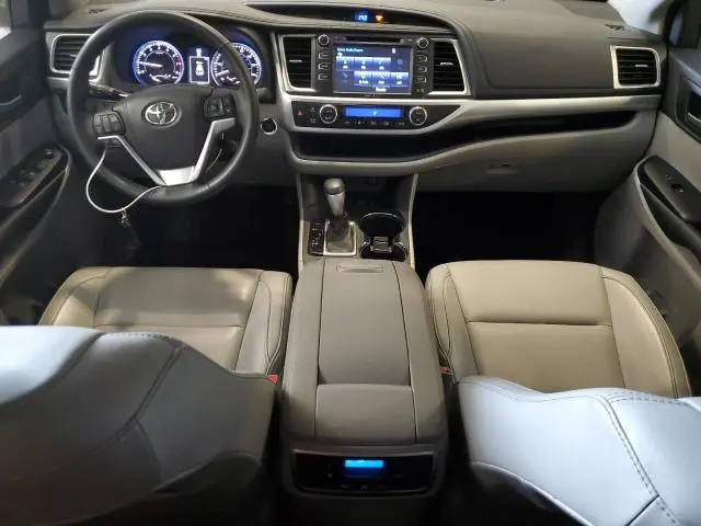 2015 TOYOTA HIGHLANDER XLE  