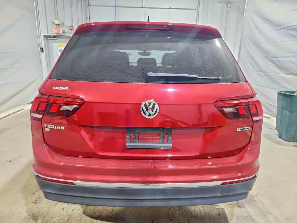 2021 VOLKSWAGEN TIGUAN SE  