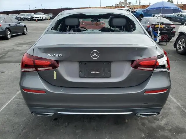2021 MERCEDES-BENZ A 220  