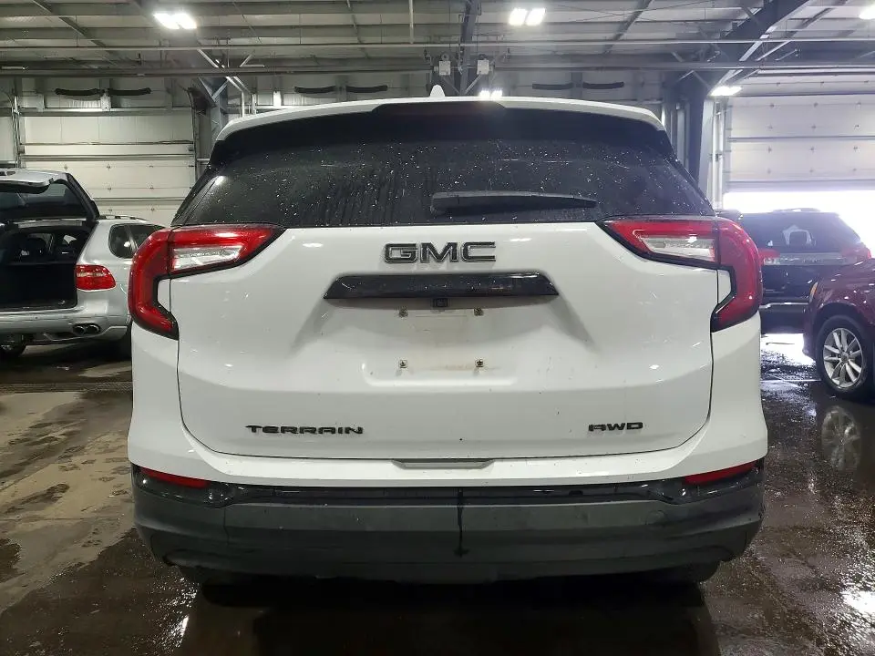 2022 GMC TERRAIN SLT  