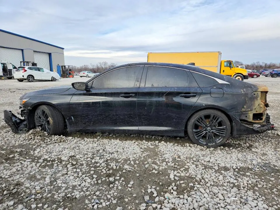 2018 HONDA ACCORD SPORT  