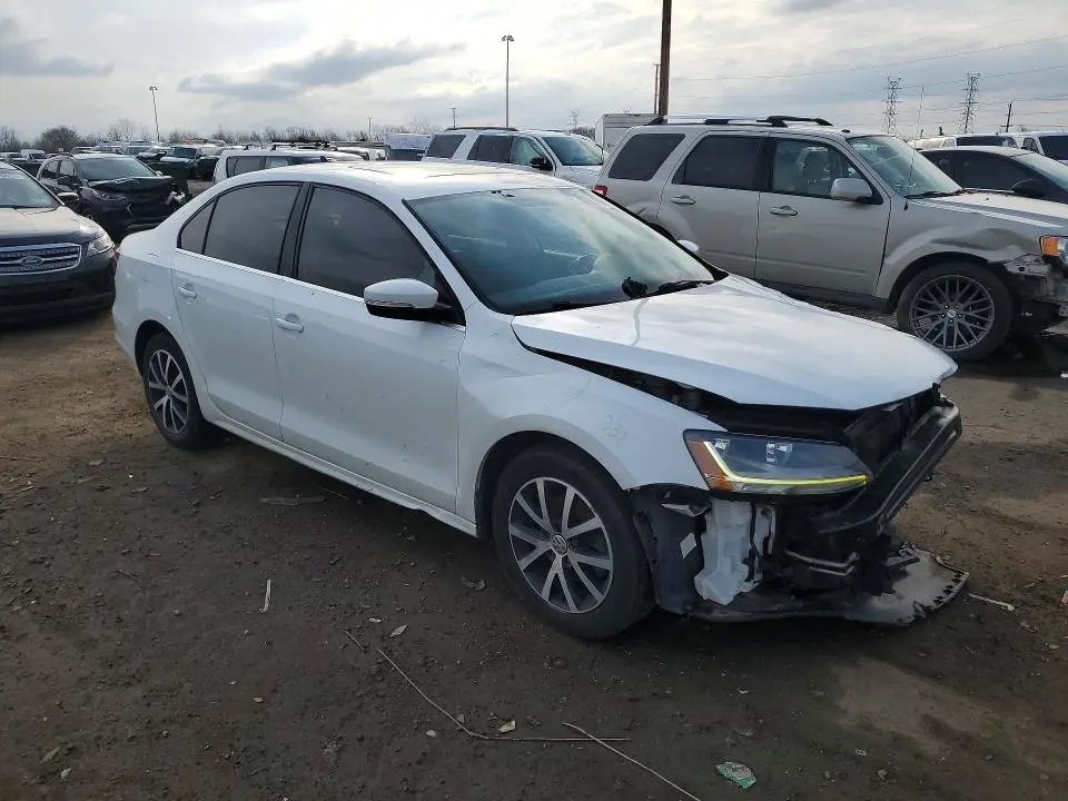 2017 VOLKSWAGEN JETTA SE  