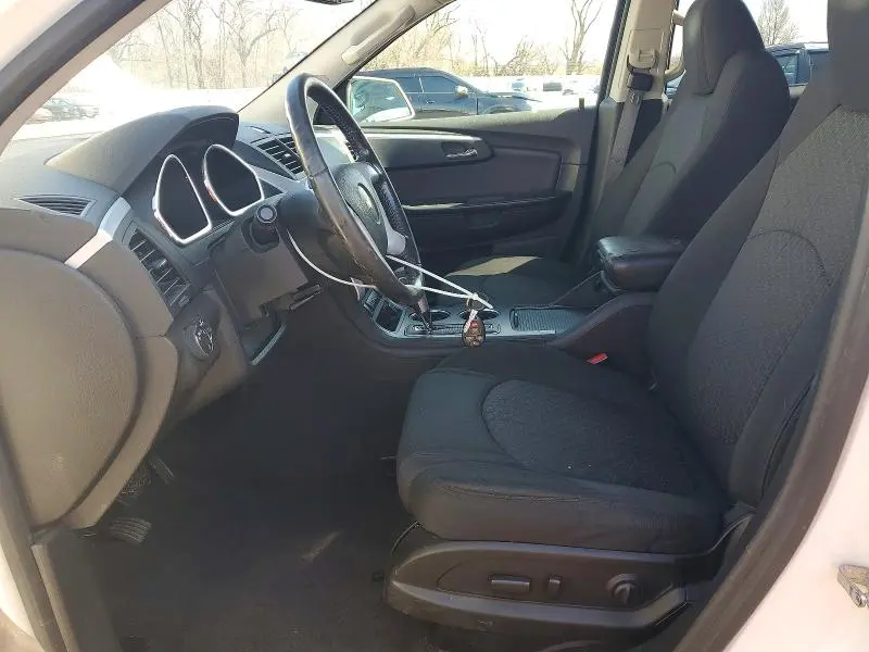 2012 CHEVROLET TRAVERSE LT  