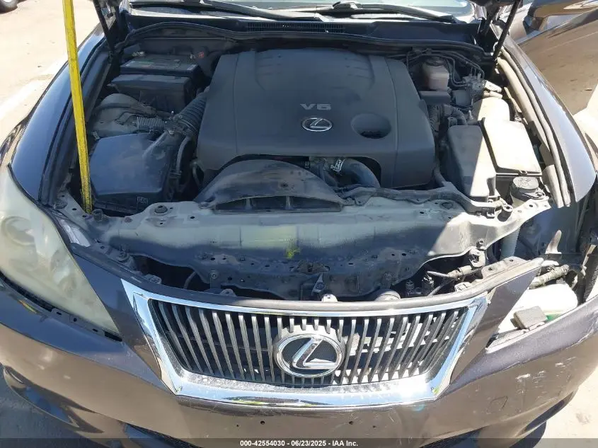 2010 LEXUS IS 250  