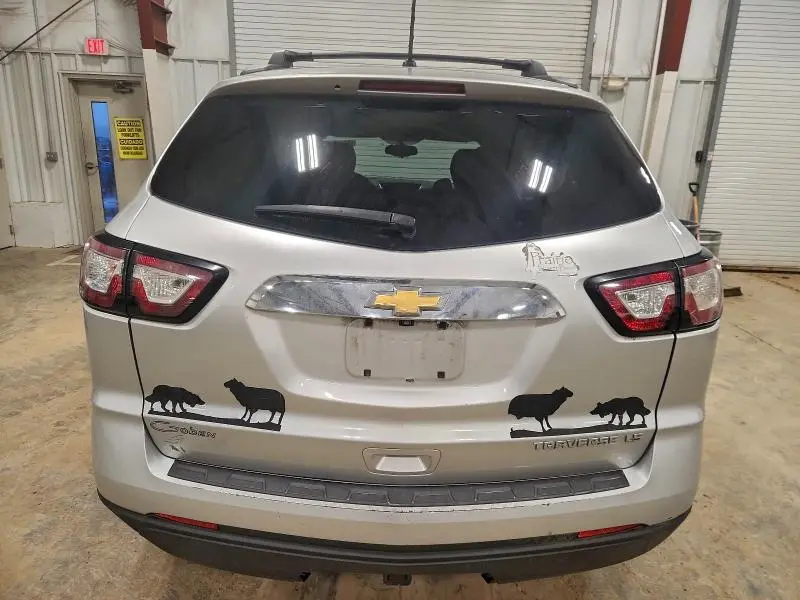 2014 CHEVROLET TRAVERSE LS  