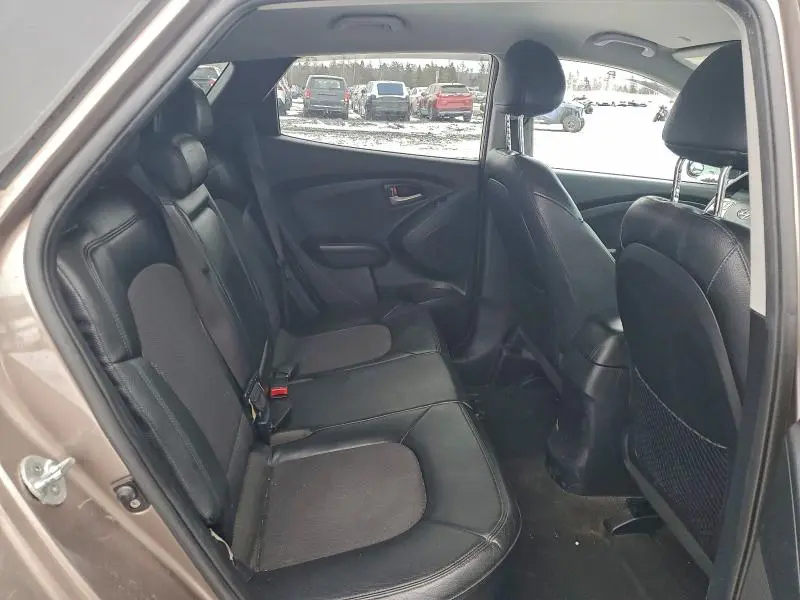 2012 HYUNDAI TUCSON GLS  