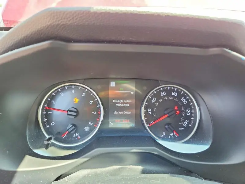 2020 TOYOTA RAV4 LE  