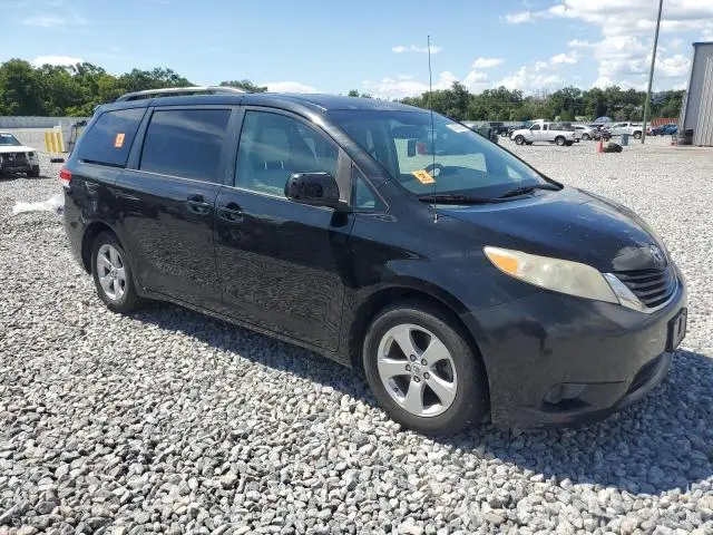 2011 TOYOTA SIENNA LE  