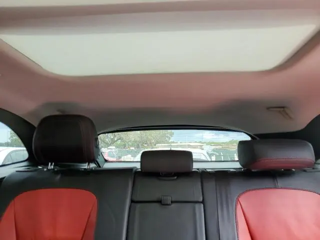2017 JAGUAR F-PACE R - SPORT  