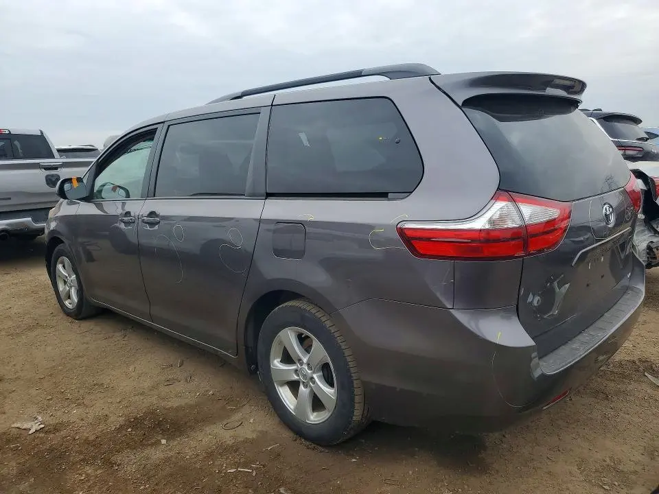 2015 TOYOTA SIENNA LE 8-PASSENGER  