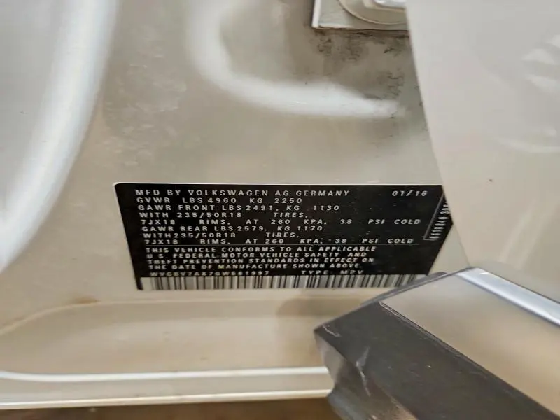 2016 VOLKSWAGEN TIGUAN S  