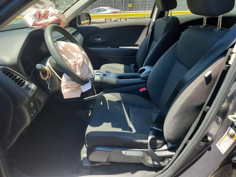 2017 HONDA HR-V LX  