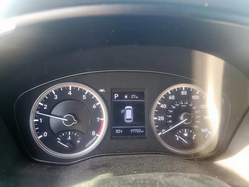 2019 HYUNDAI SANTA FE SE  