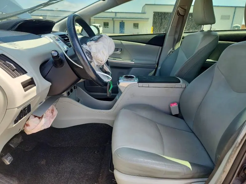 2014 TOYOTA PRIUS V FIVE  