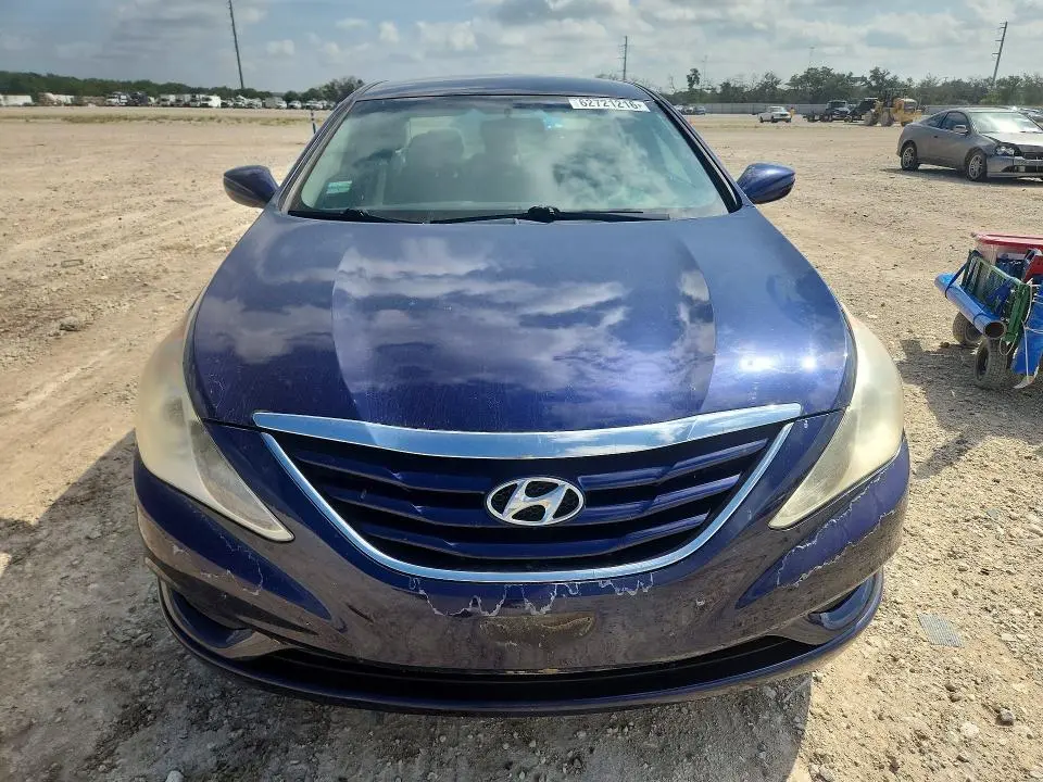 2011 HYUNDAI SONATA GLS  