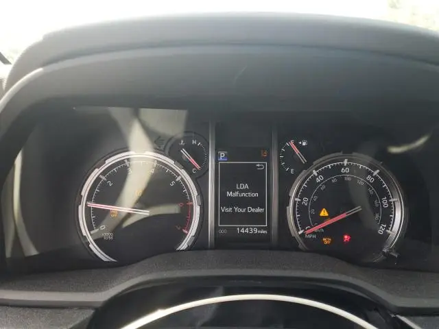 2023 TOYOTA 4RUNNER SE  