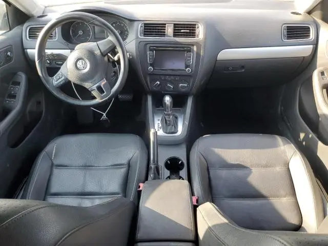 2013 VOLKSWAGEN JETTA SE  