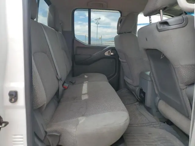 2014 NISSAN FRONTIER S  