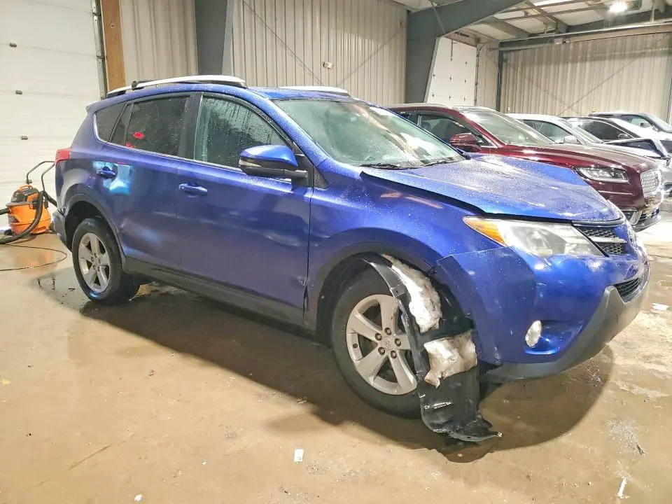 2014 TOYOTA RAV4 XLE  