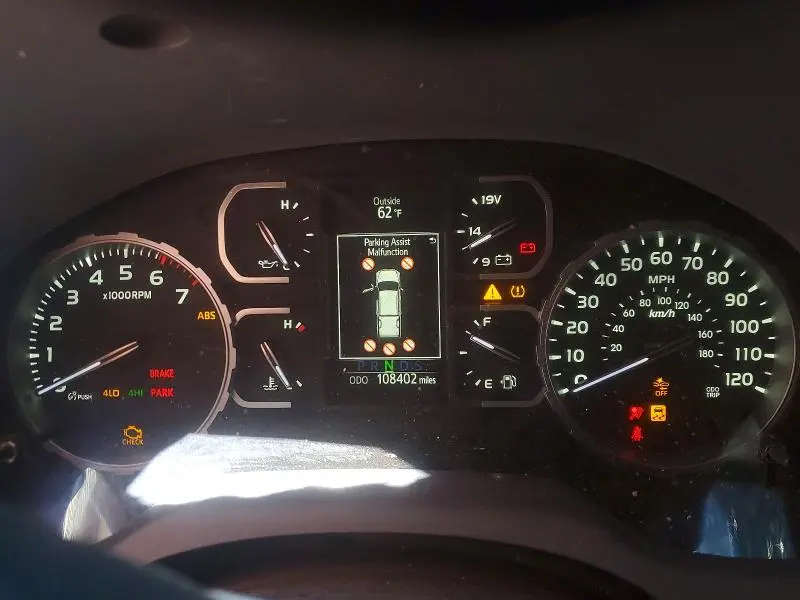 2021 TOYOTA TUNDRA SR5  