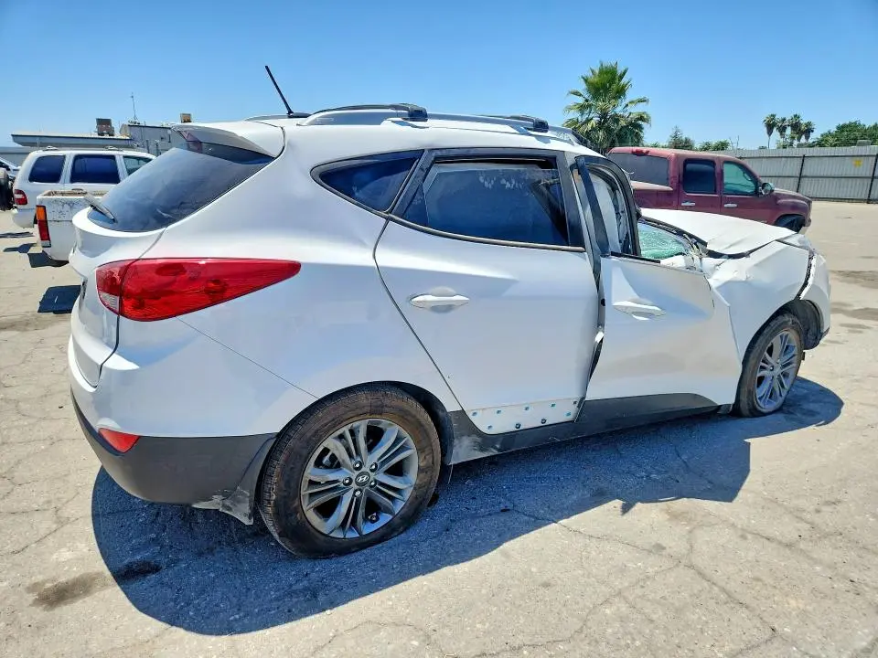 2015 HYUNDAI TUCSON SE  