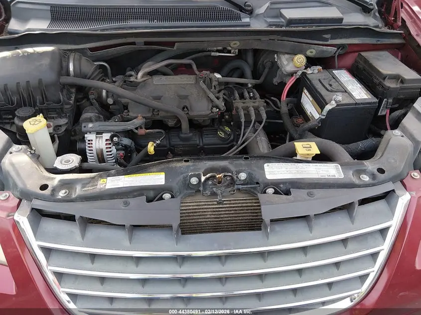 2010 CHRYSLER TOWN & COUNTRY NEW LX