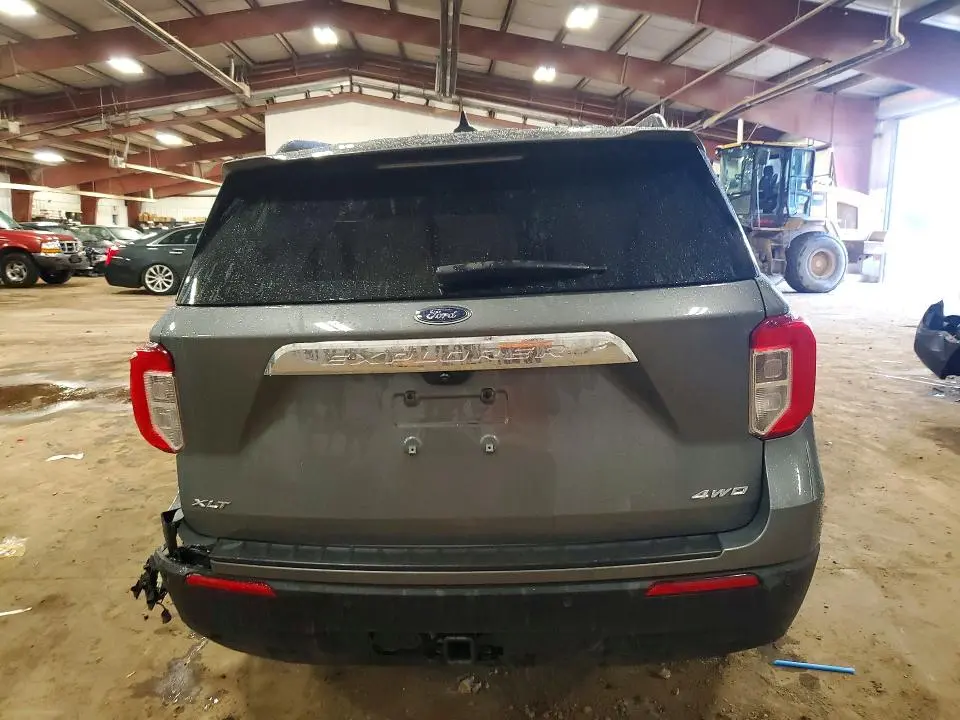 2023 FORD EXPLORER XLT  