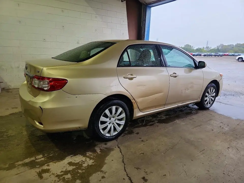 2012 TOYOTA COROLLA LE  
