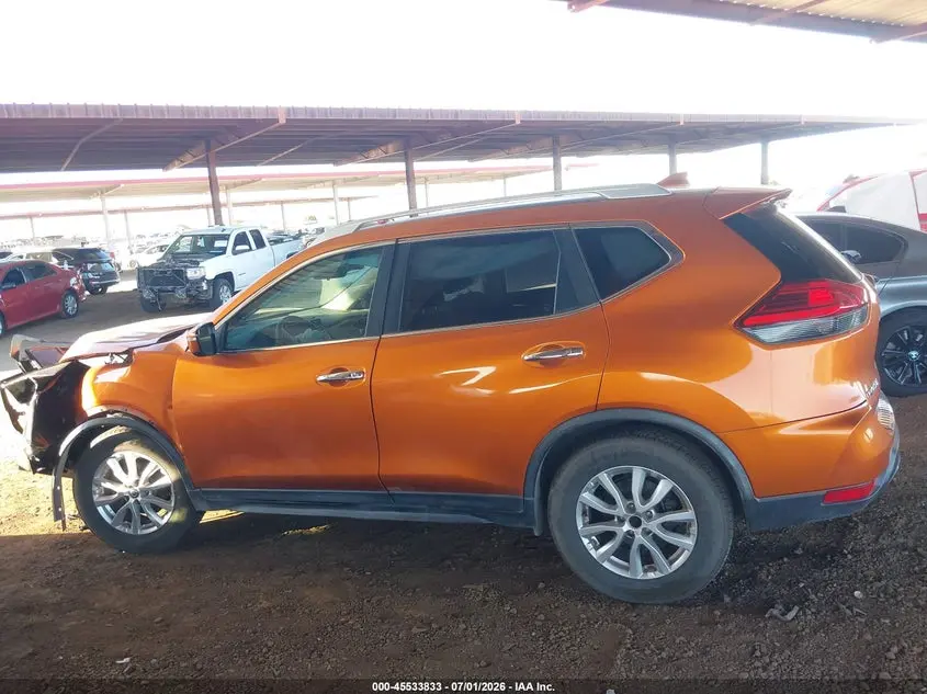 2017 NISSAN ROGUE SV