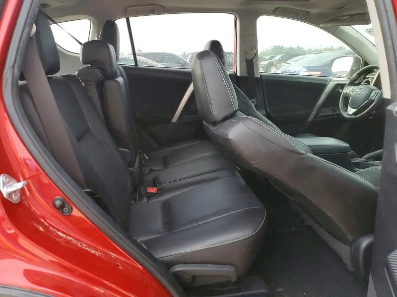 2014 TOYOTA RAV4 XLE  