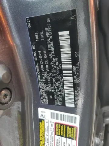 2021 TOYOTA HIGHLANDER XLE  