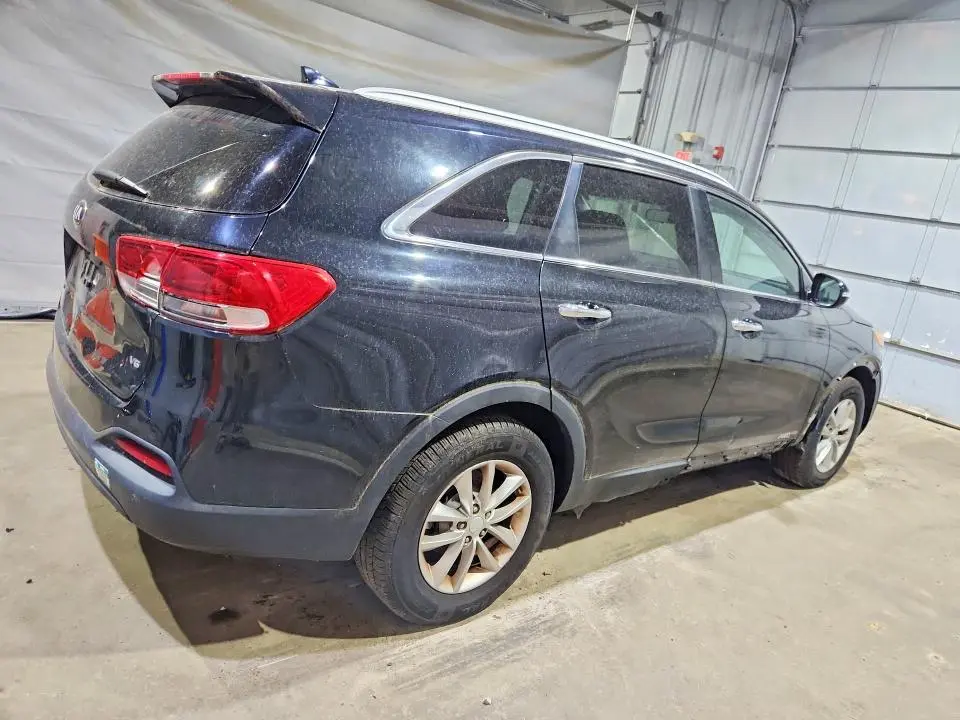 2016 KIA SORENTO LX V6  