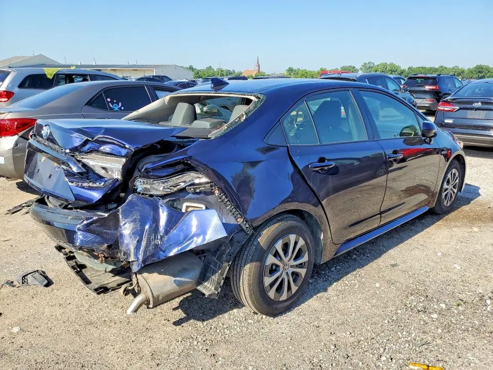 2021 TOYOTA COROLLA LE  