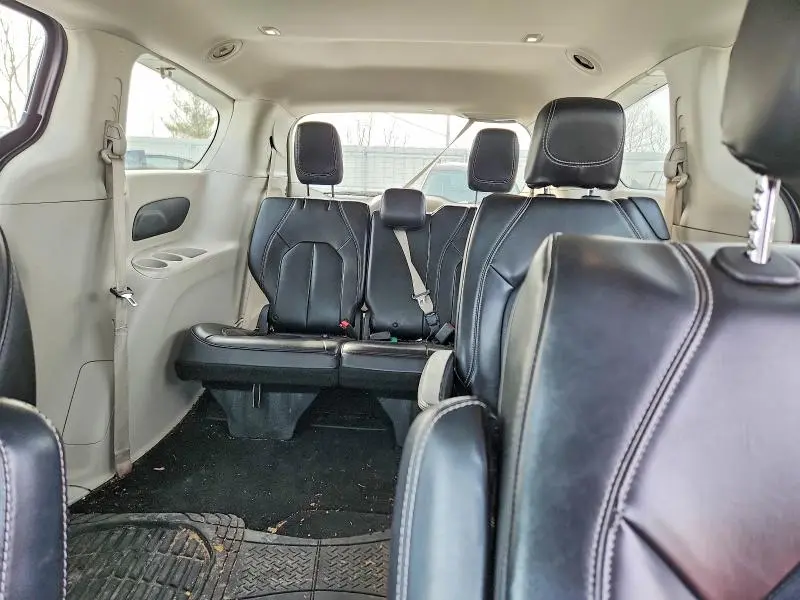 2021 CHRYSLER VOYAGER LXI  