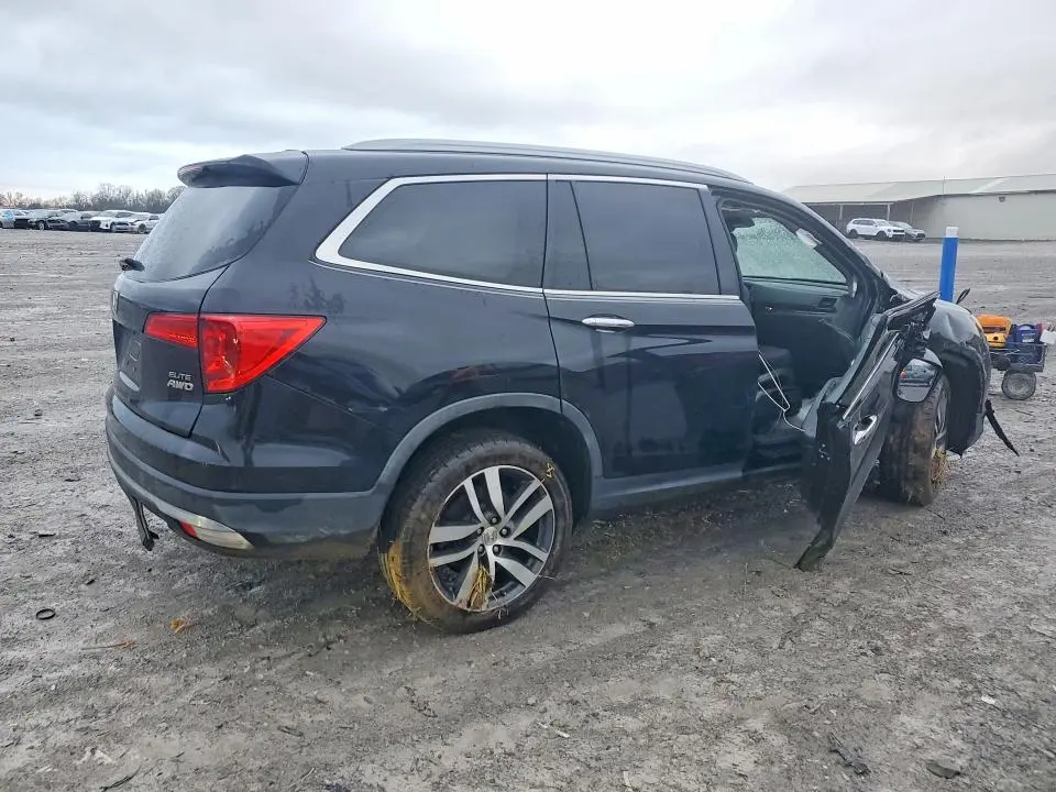 2018 HONDA PILOT ELITE  
