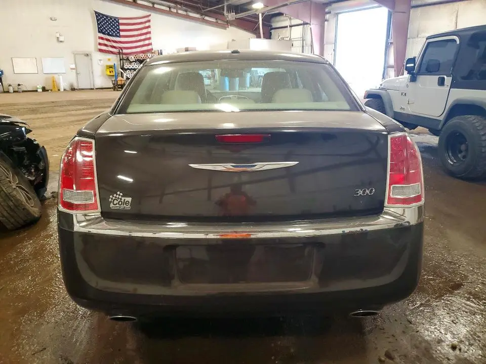 2013 CHRYSLER 300   