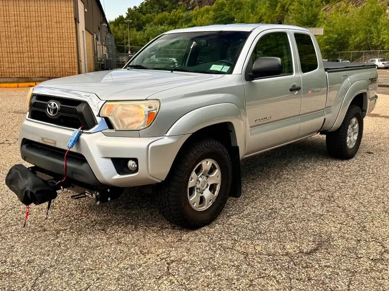 2012 TOYOTA TACOMA V6  