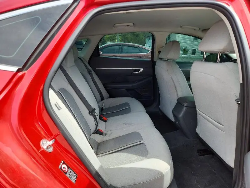 2021 HYUNDAI SONATA SE  