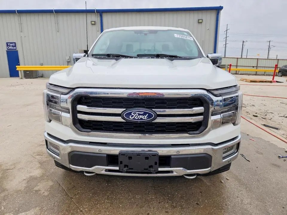 2024 FORD F150 LARIAT  