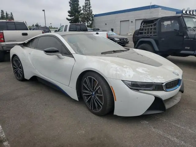 2019 BMW I8   