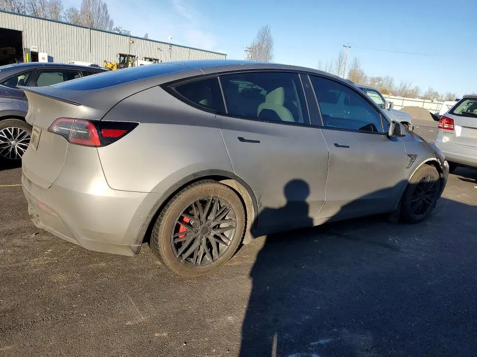 2022 TESLA MODEL Y   