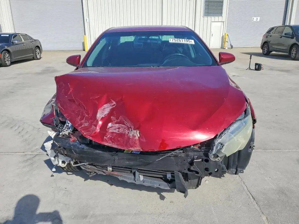 2016 TOYOTA CAMRY LE  