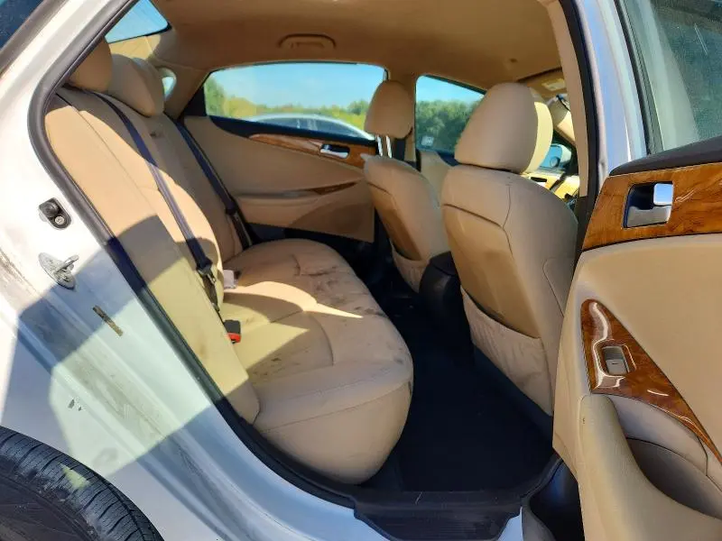 2011 HYUNDAI SONATA GLS  