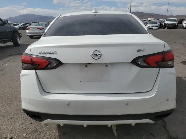 2021 NISSAN VERSA SV  