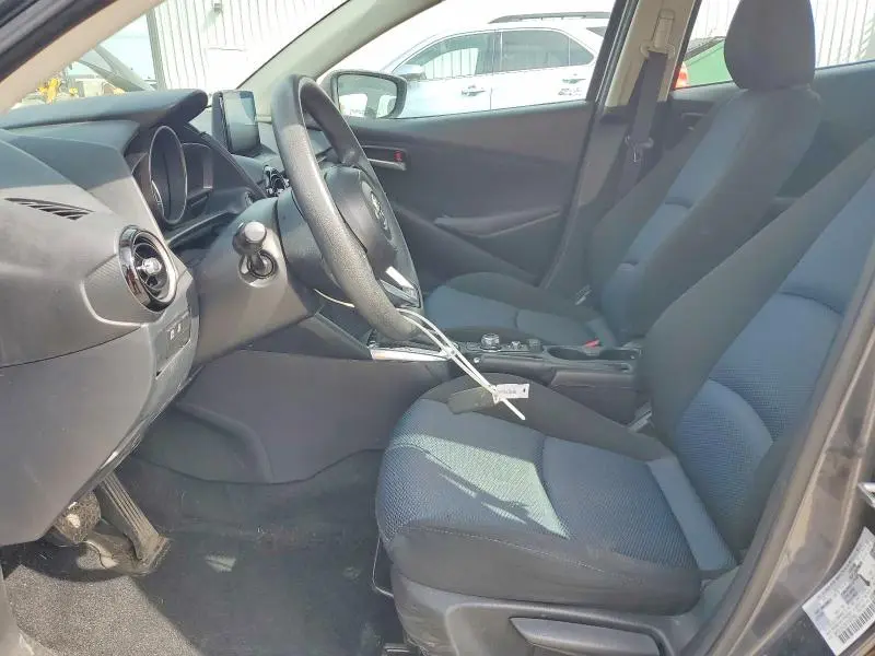 2019 TOYOTA YARIS LE  