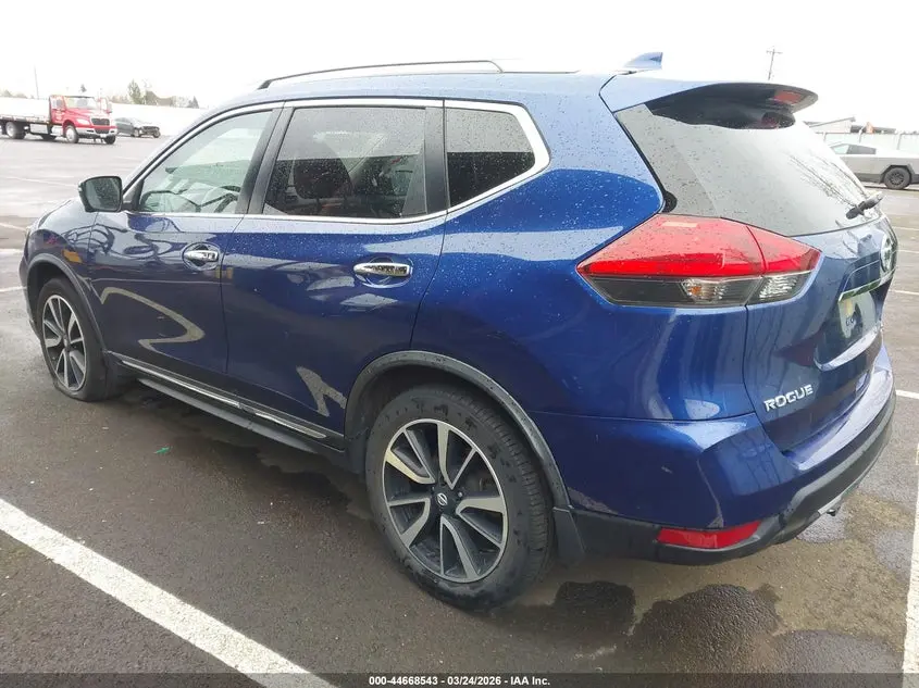 2017 NISSAN ROGUE SL
