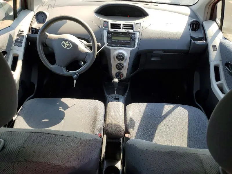2011 TOYOTA YARIS BASE  
